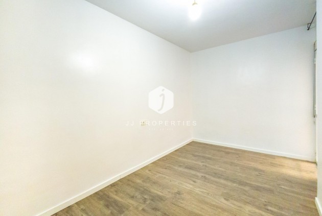 Resale - Apartment / flat -
Torrevieja