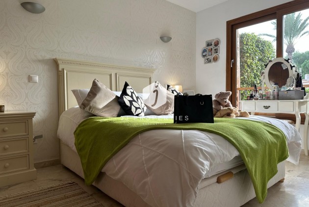 Segunda mano - Apartamento / piso -
Punta Prima - Costa Blanca