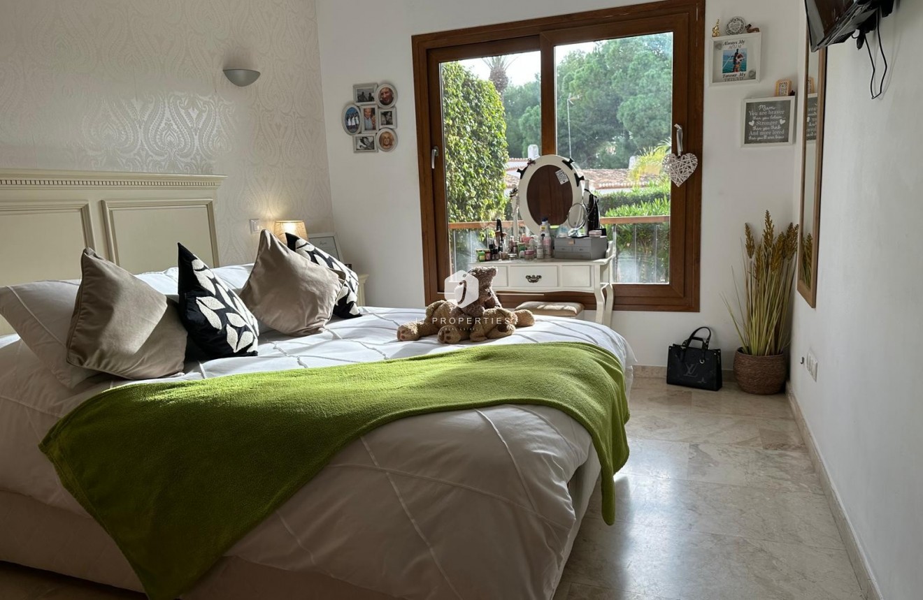 Segunda mano - Apartamento / piso -
Punta Prima - Costa Blanca