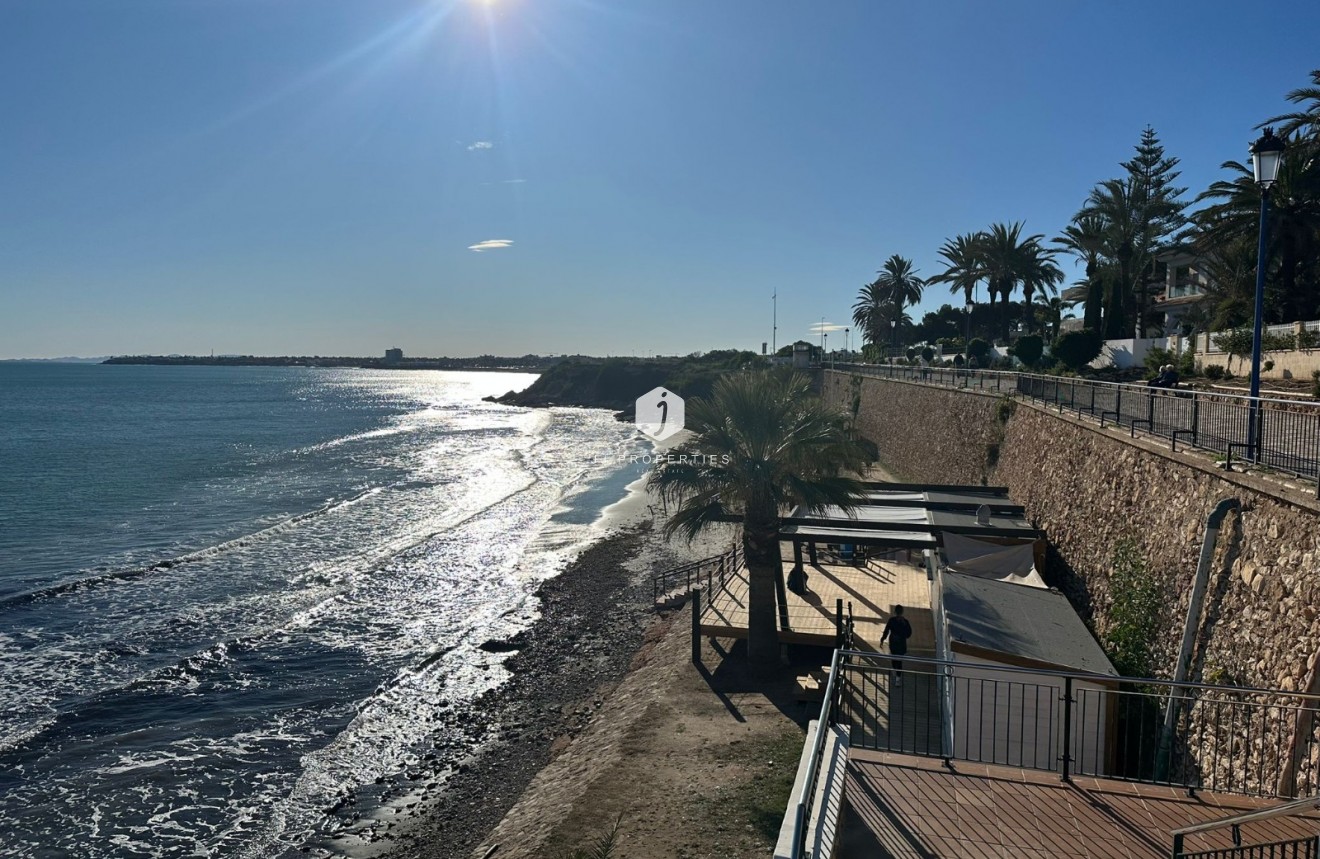 Segunda mano - Apartamento / piso -
Punta Prima - Costa Blanca