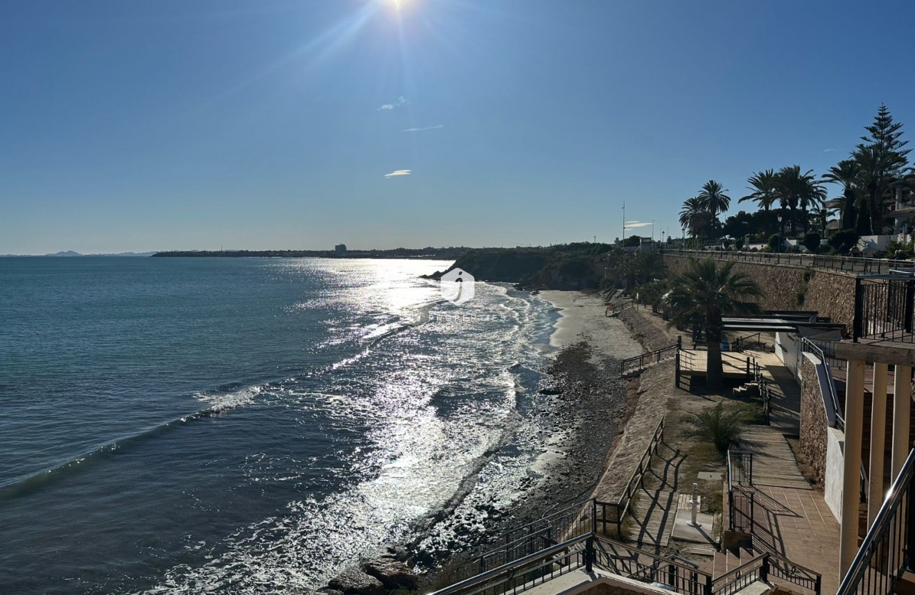 Segunda mano - Apartamento / piso -
Punta Prima - Costa Blanca