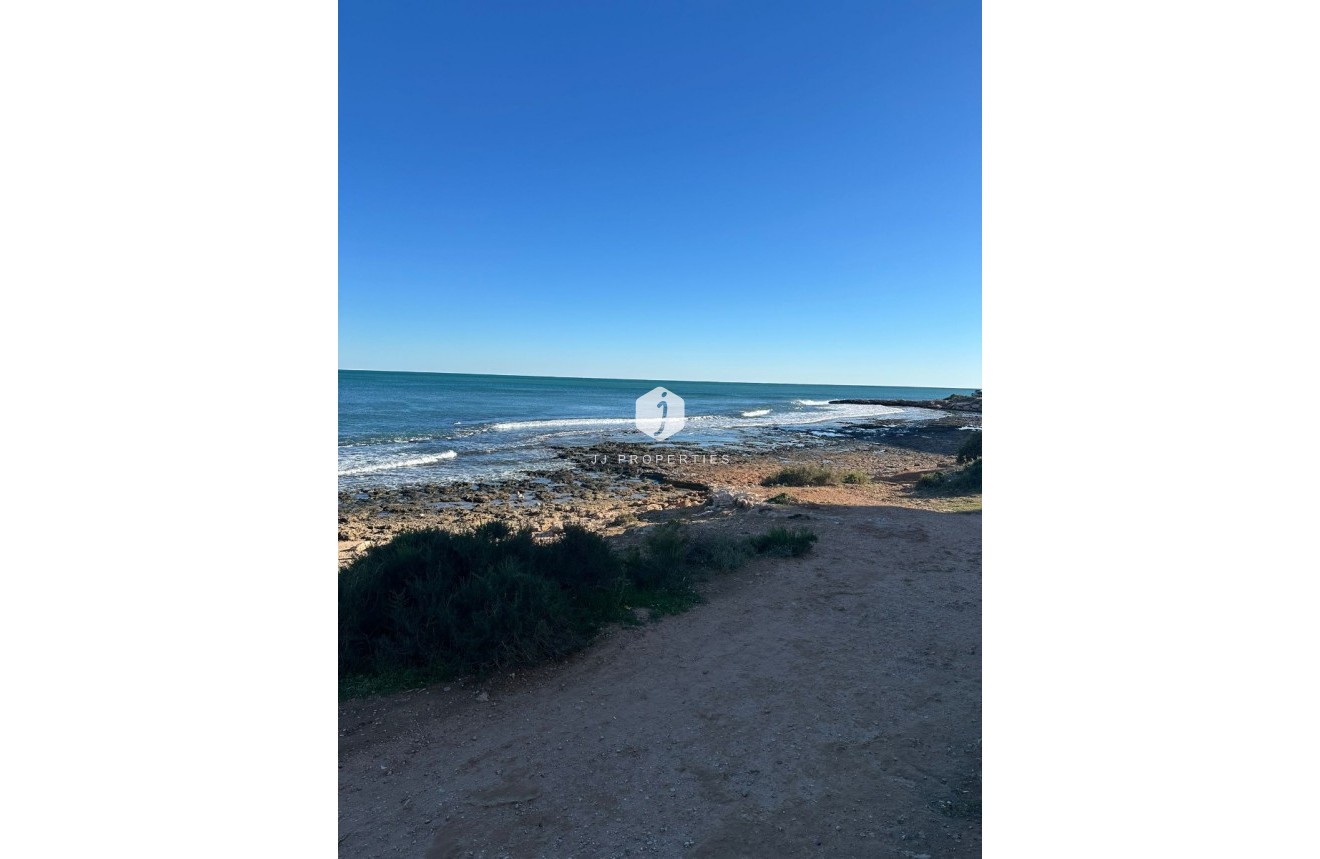 Segunda mano - Apartamento / piso -
Punta Prima - Costa Blanca