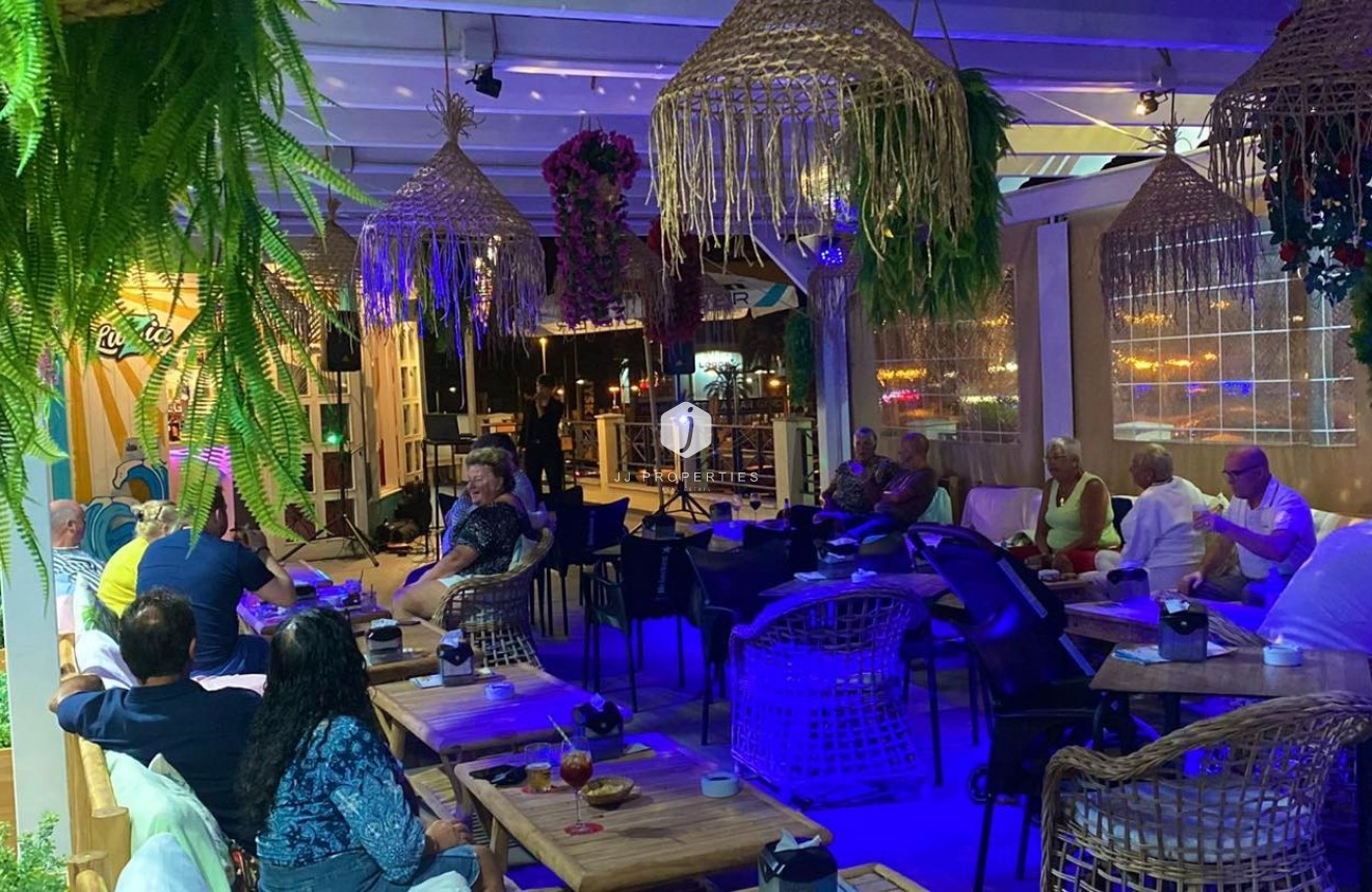 Segunda mano - Apartamento / piso -
Punta Prima - Costa Blanca