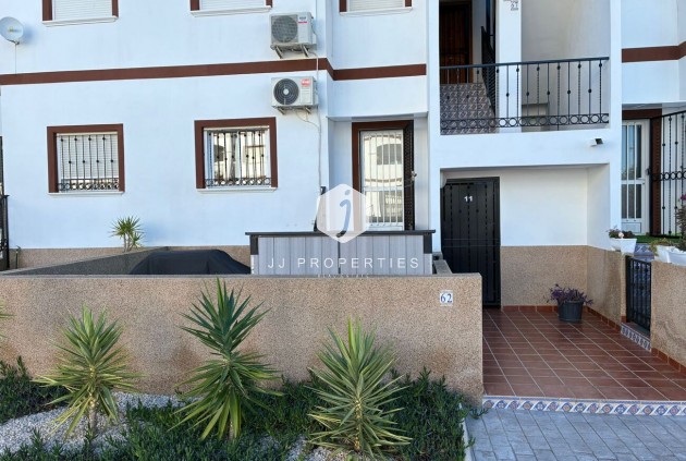 Segunda mano - Apartamento / piso -
Punta Prima - Costa Blanca