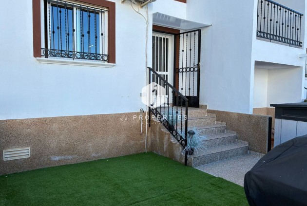 Segunda mano - Apartamento / piso -
Punta Prima - Costa Blanca