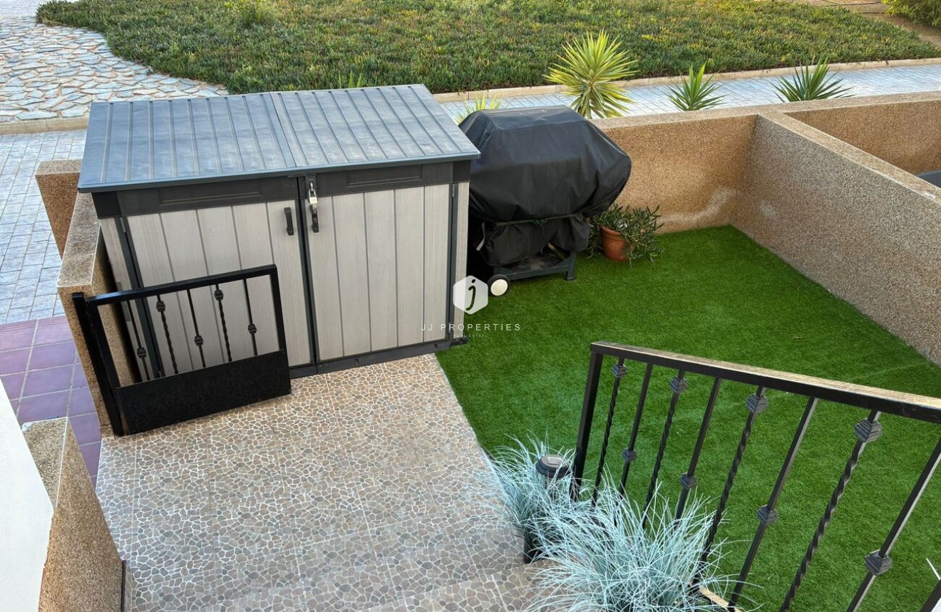 Segunda mano - Apartamento / piso -
Punta Prima - Costa Blanca