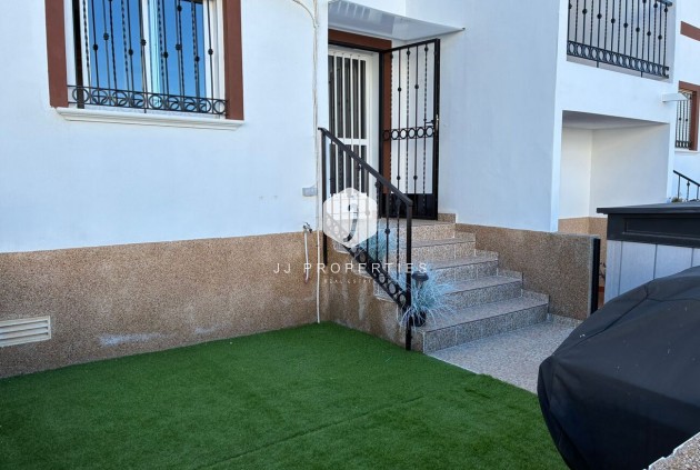 Segunda mano - Apartamento / piso -
Punta Prima - Costa Blanca