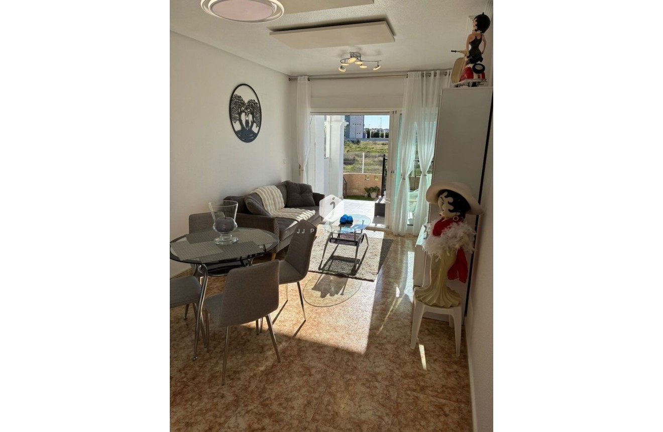 Segunda mano - Apartamento / piso -
Punta Prima - Costa Blanca