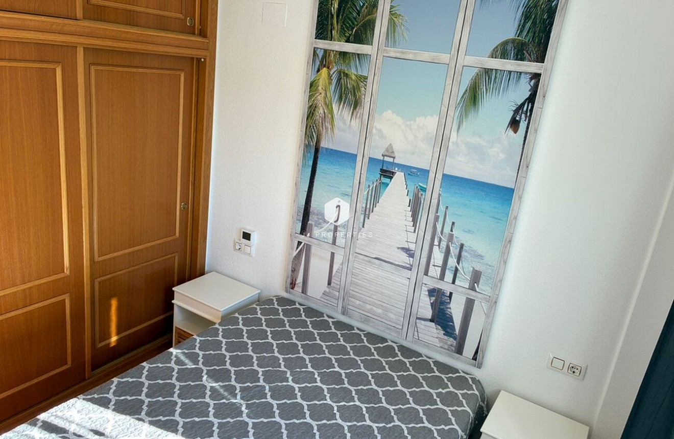 Segunda mano - Apartamento / piso -
Punta Prima - Costa Blanca