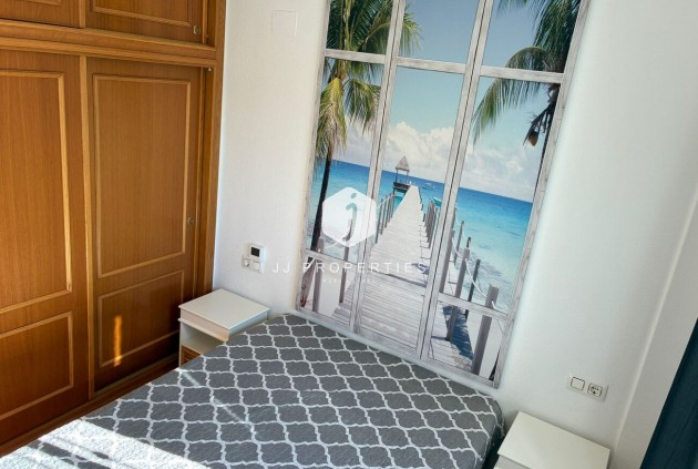 Segunda mano - Apartamento / piso -
Punta Prima - Costa Blanca