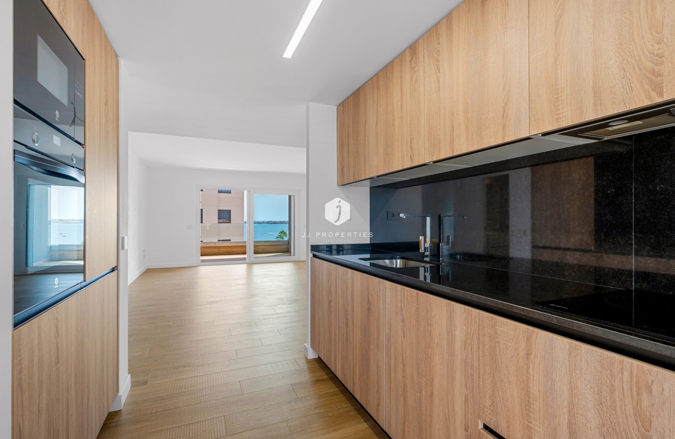 Resale - Apartment / flat -
Punta Prima - Costa Blanca