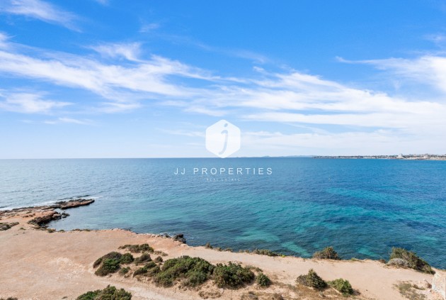 Resale - Apartment / flat -
Punta Prima - Costa Blanca