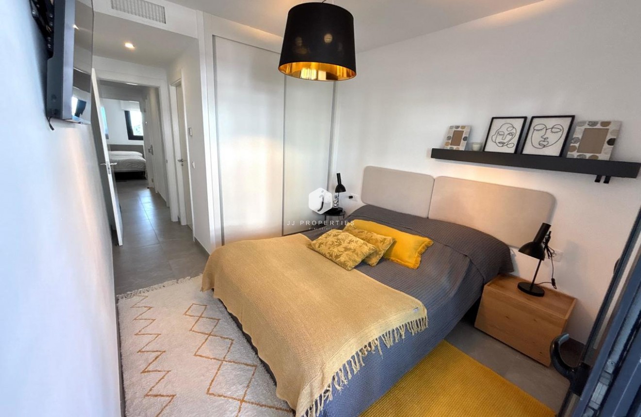 Segunda mano - Apartamento / piso -
Playa Flamenca - Costa Blanca