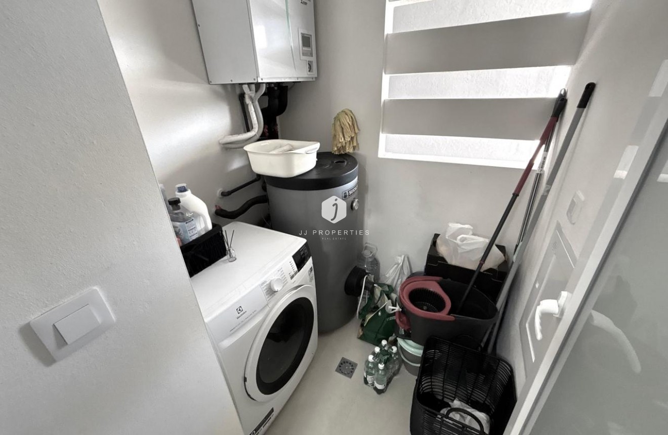 Segunda mano - Apartamento / piso -
Playa Flamenca - Costa Blanca