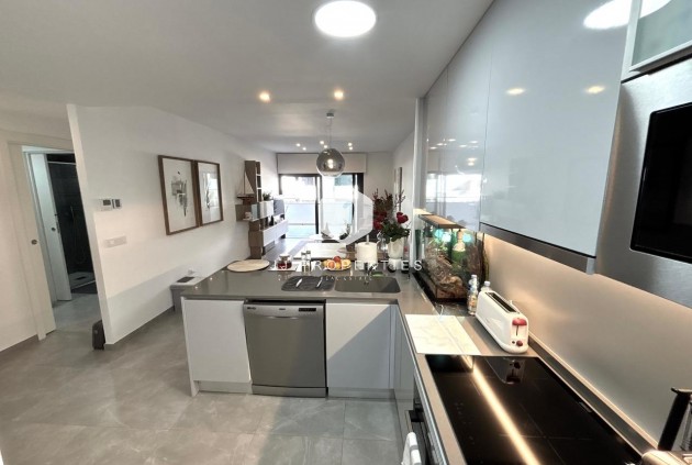 Segunda mano - Apartamento / piso -
Playa Flamenca - Costa Blanca