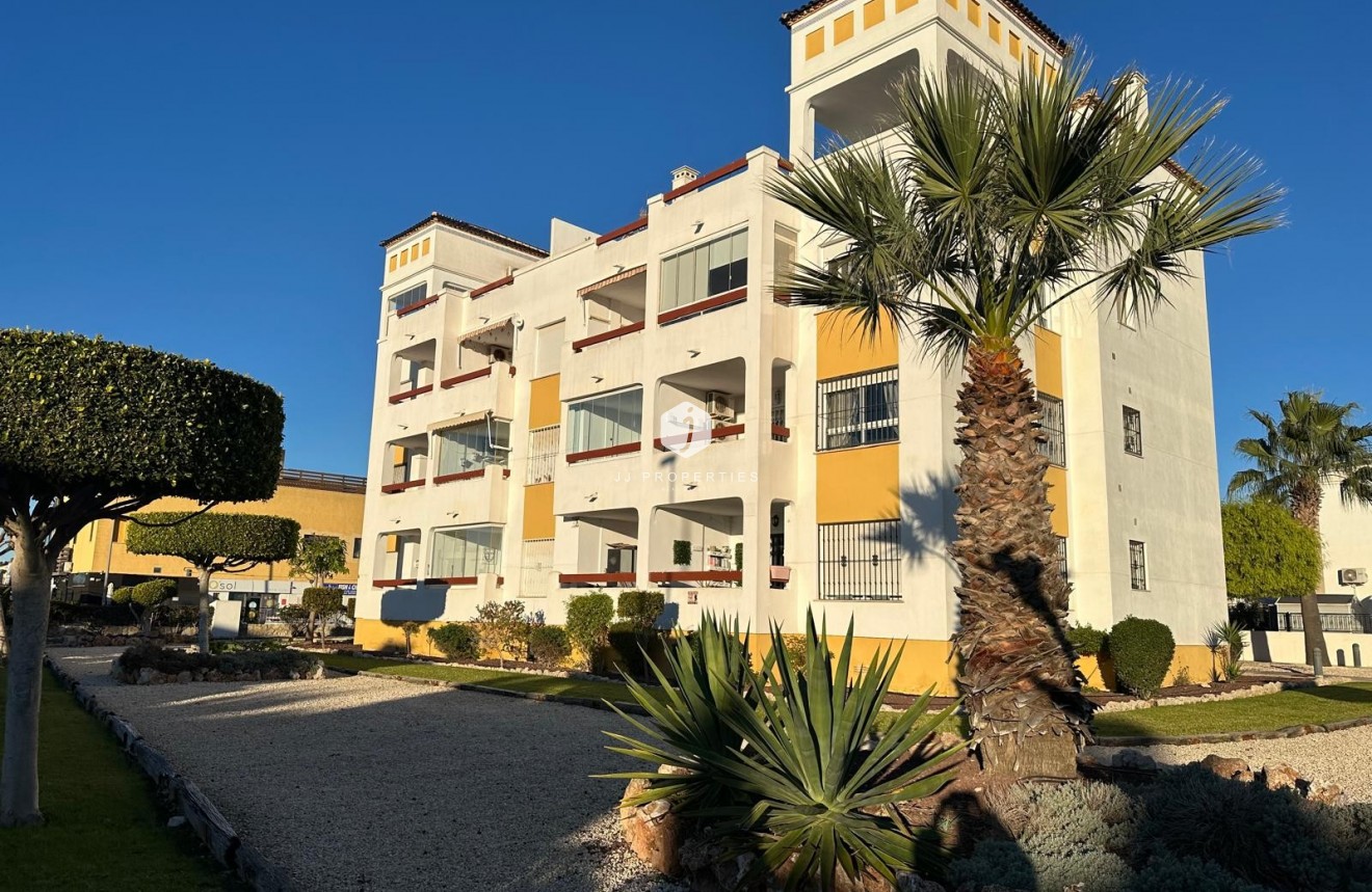 Resale - Apartment / flat -
Campoamor - Costa Blanca