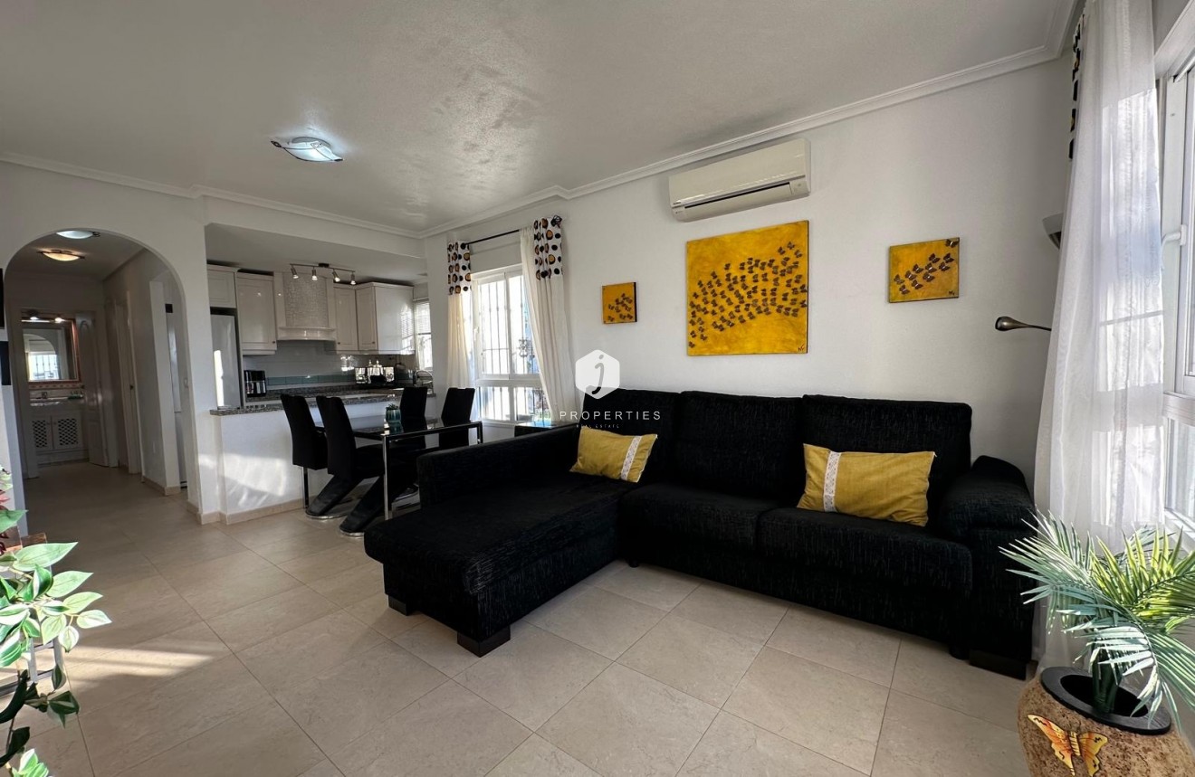 Resale - Apartment / flat -
Campoamor - Costa Blanca