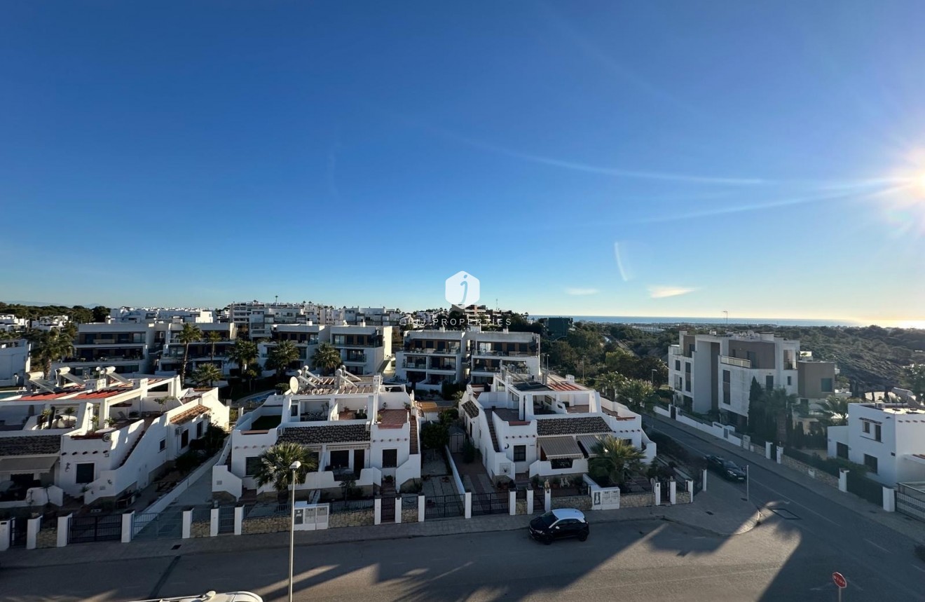 Resale - Apartment / flat -
Campoamor - Costa Blanca