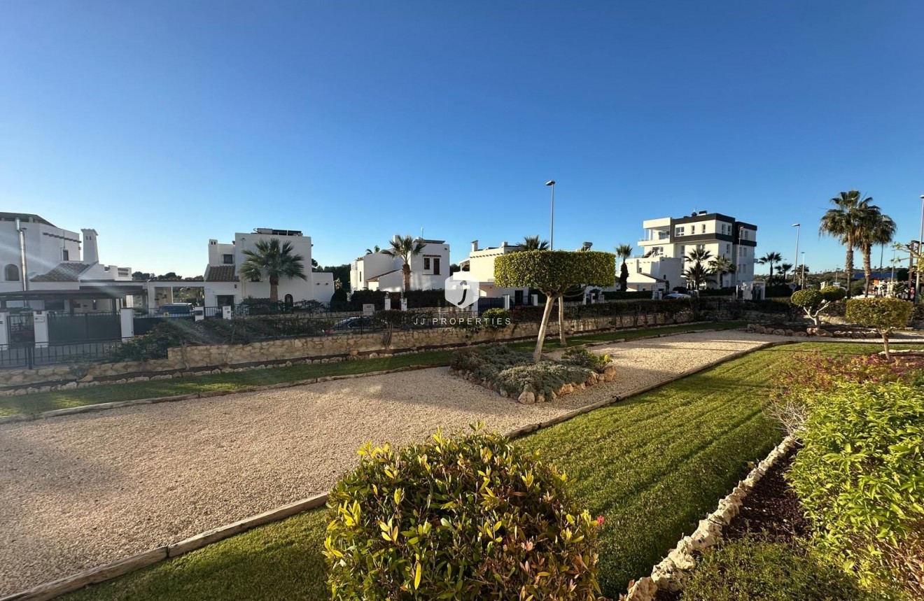 Resale - Apartment / flat -
Campoamor - Costa Blanca