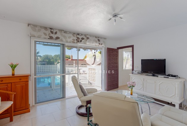 Segunda mano - Villa -
Torrevieja - Costa Blanca