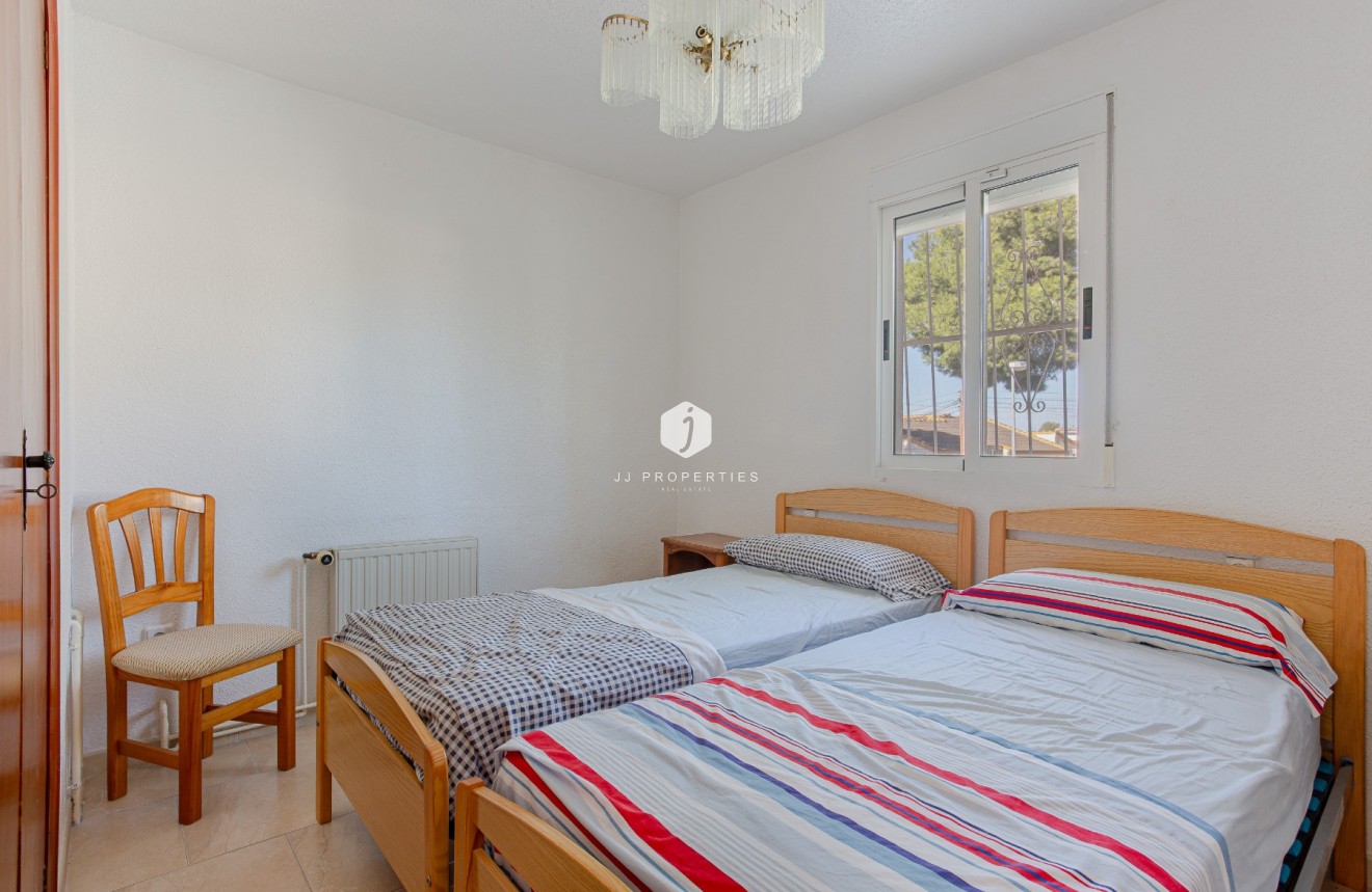 Segunda mano - Villa -
Torrevieja - Costa Blanca