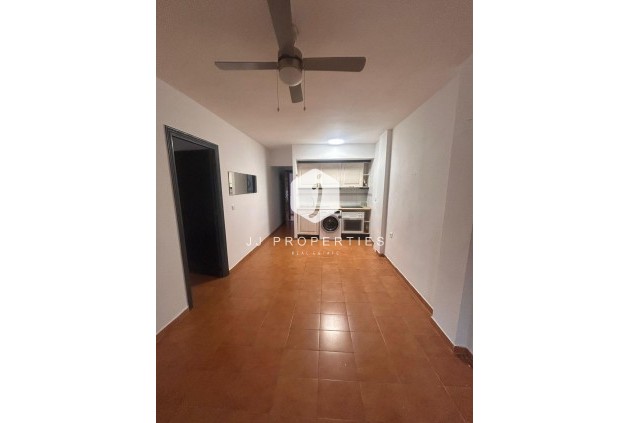 Segunda mano - Apartamento / piso -
Torrevieja - La veleta
