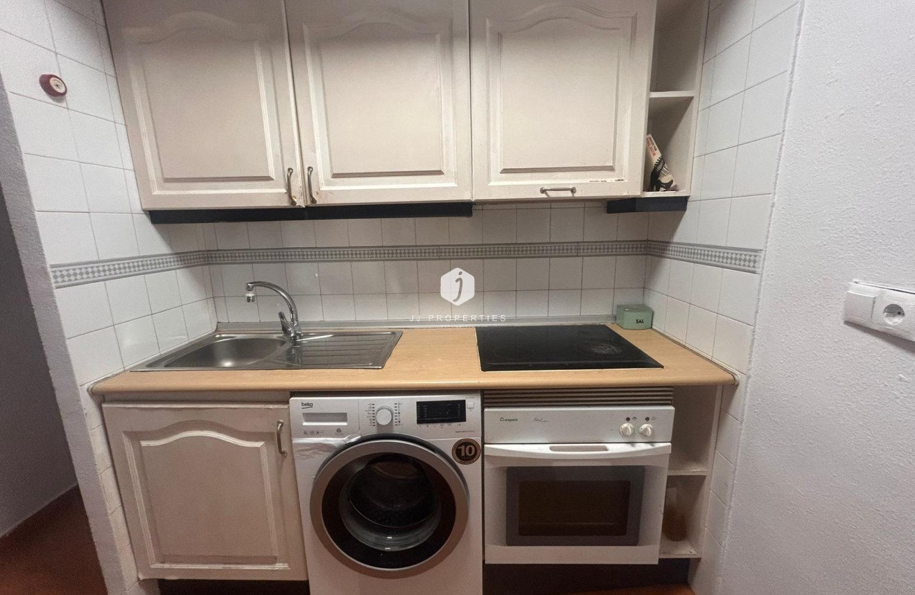 Segunda mano - Apartamento / piso -
Torrevieja - La veleta