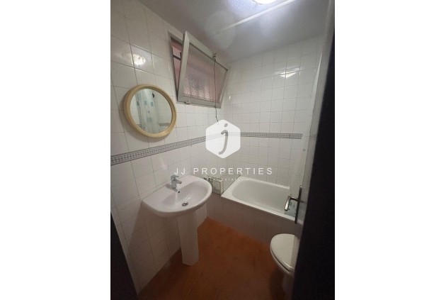 Segunda mano - Apartamento / piso -
Torrevieja - La veleta