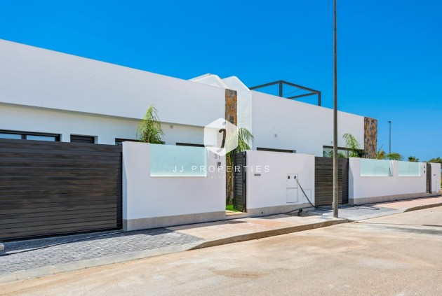 Obra nueva - Villa -
Los Alcazares - Serena Golf