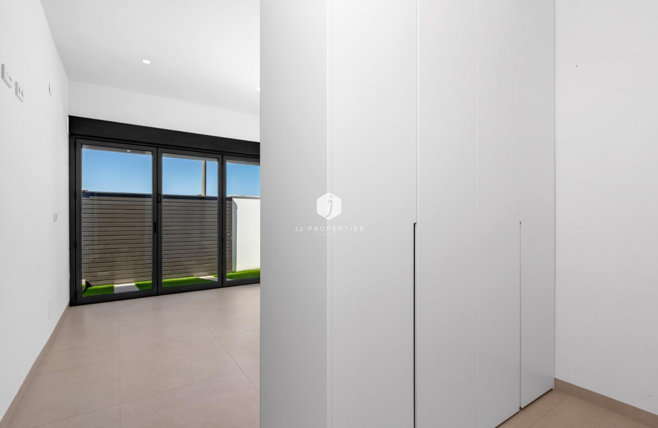 Obra nueva - Villa -
Los Alcazares - Serena Golf