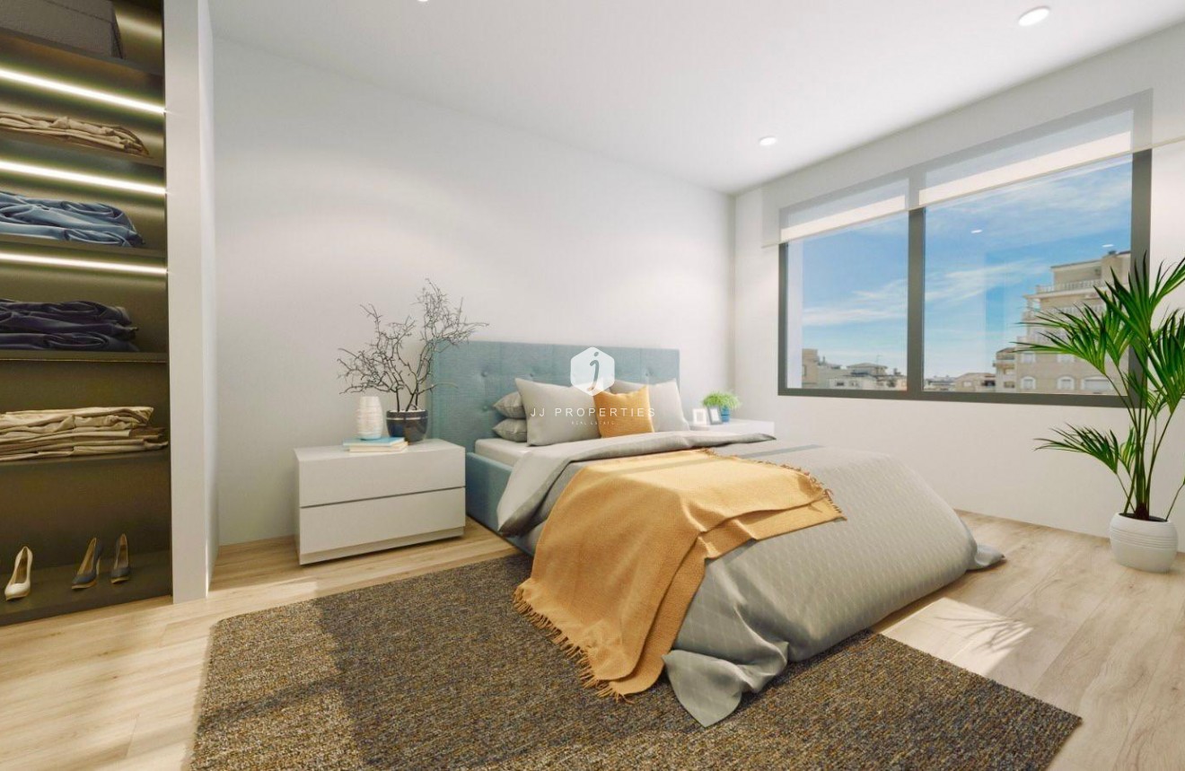 Nowy budynek - Daszek -
Torrevieja - Centro