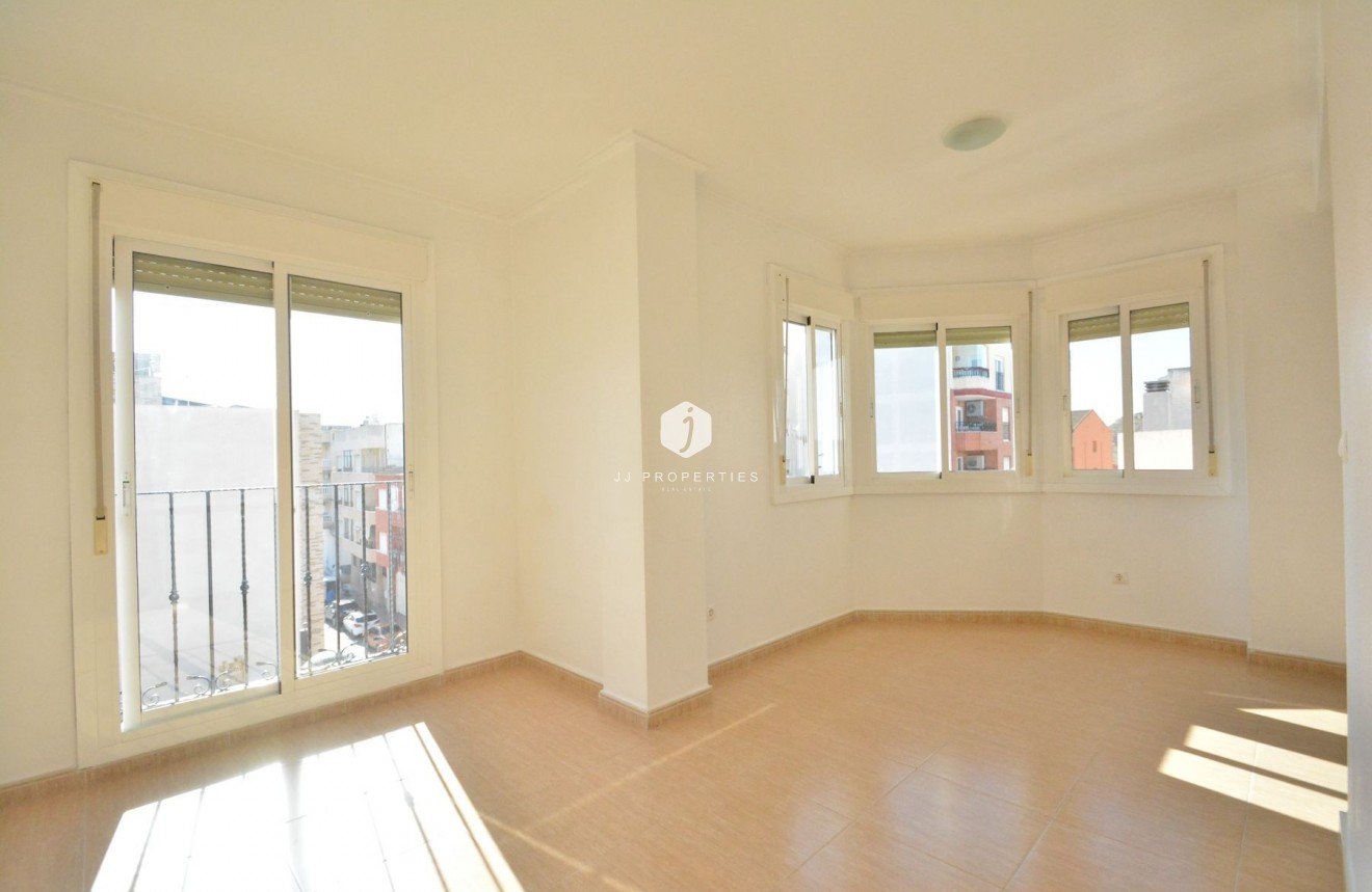 Tweedehands - Penthouse -
Guardamar del Segura - Costa Blanca