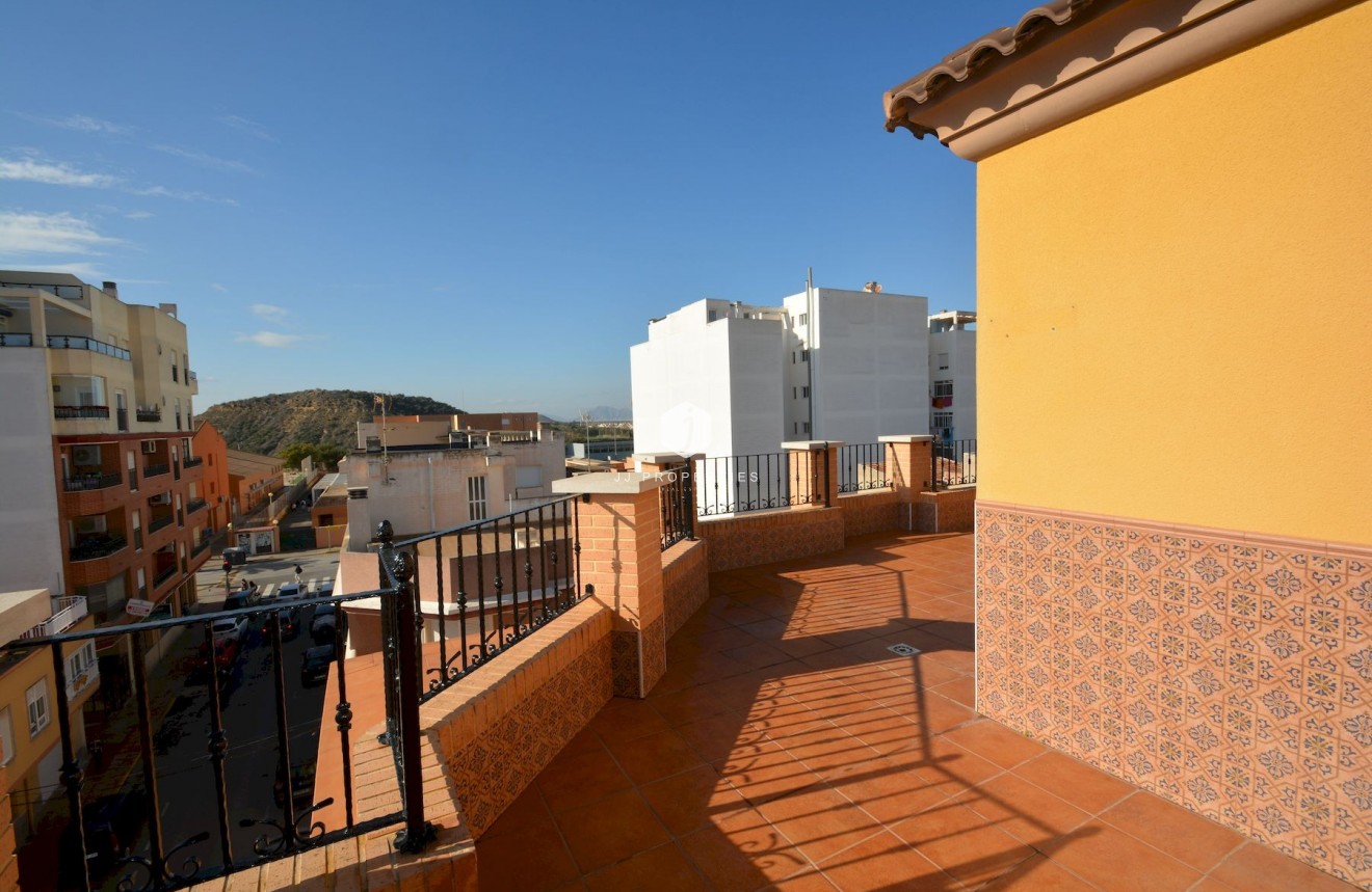 Tweedehands - Penthouse -
Guardamar del Segura - Costa Blanca
