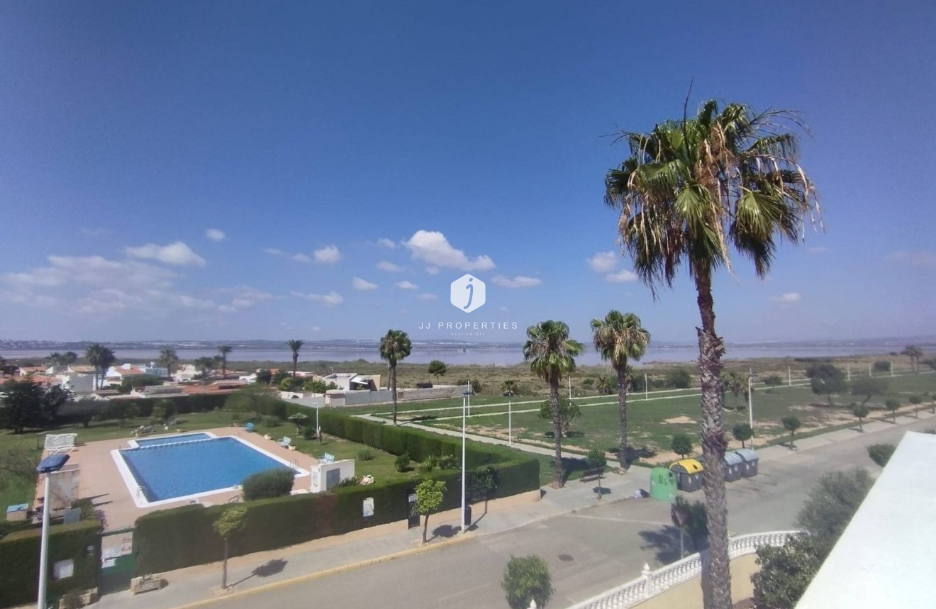 Aus zweiter Hand - Villa -
Torrevieja - La Siesta - El Salado - Torreta