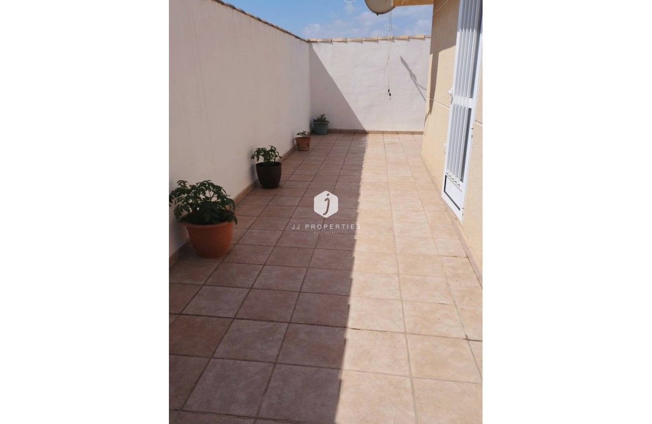 Aus zweiter Hand - Villa -
Torrevieja - La Siesta - El Salado - Torreta