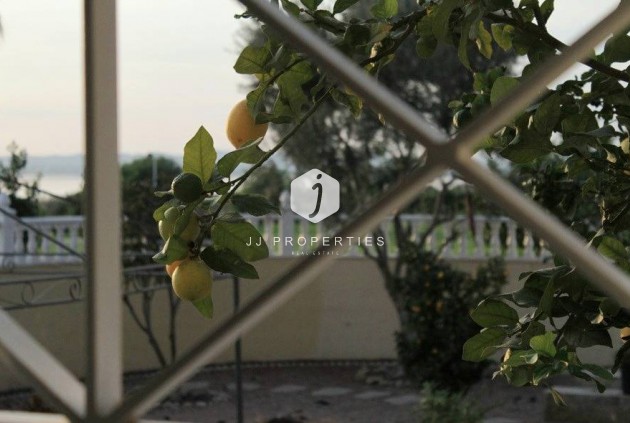 Aus zweiter Hand - Villa -
Torrevieja - La Siesta - El Salado - Torreta