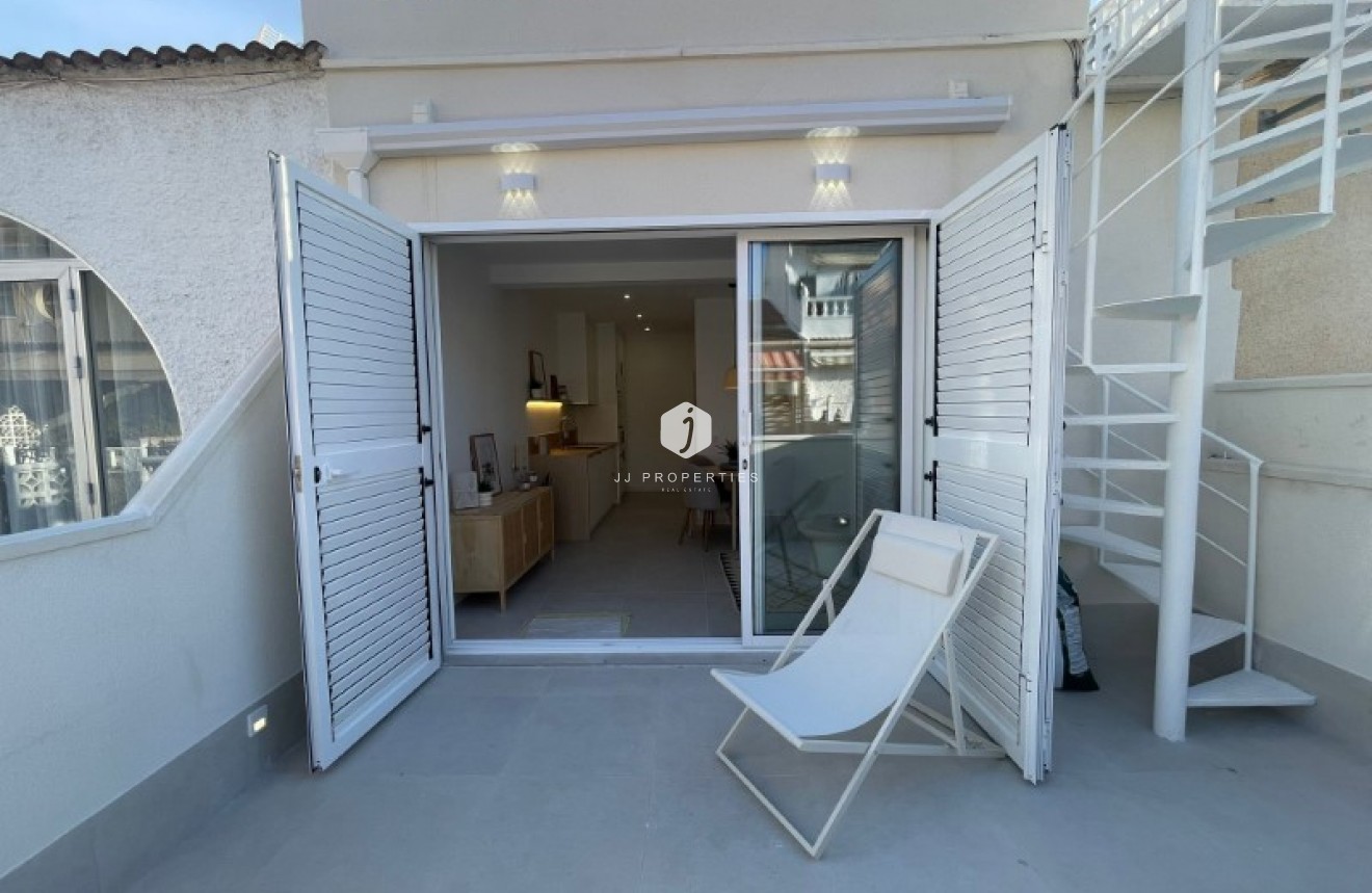 D'occasion - Bungalow -
Torrevieja - Costa Blanca