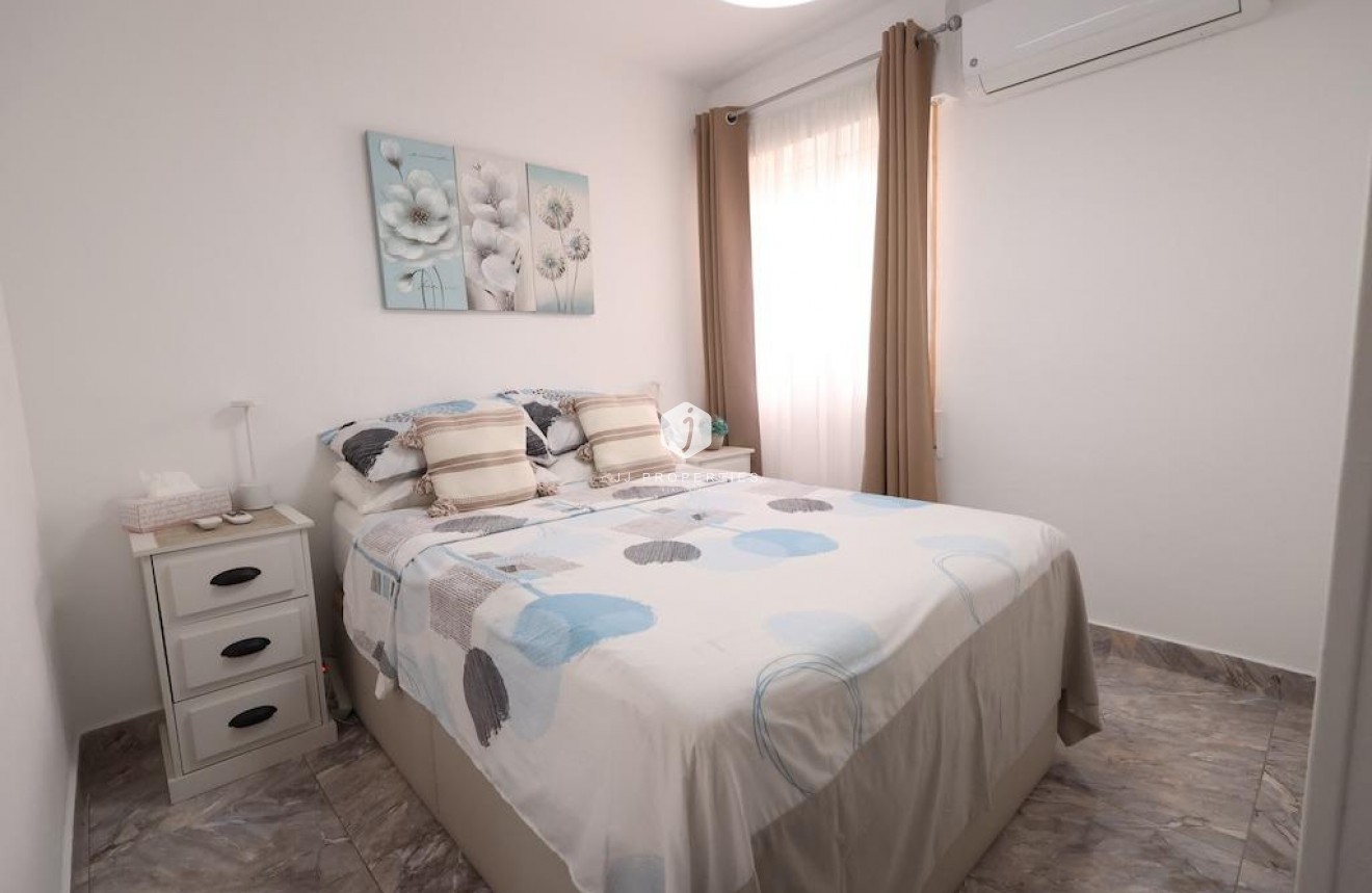 Tweedehands - Bungalow -
Torrevieja - Costa Blanca