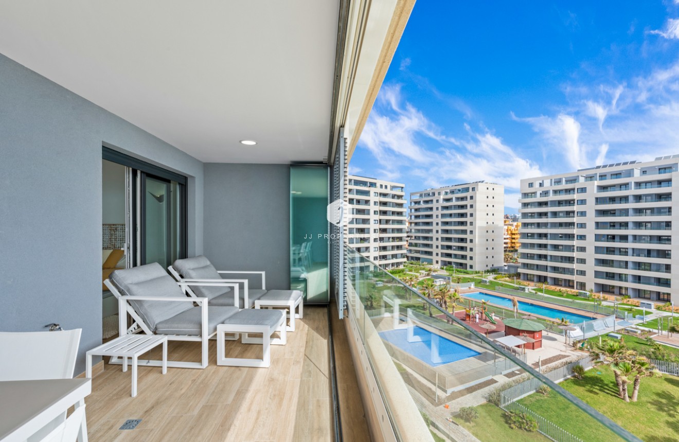 Z drugiej ręki - Mieszkanie w bloku -
Punta Prima - Costa Blanca