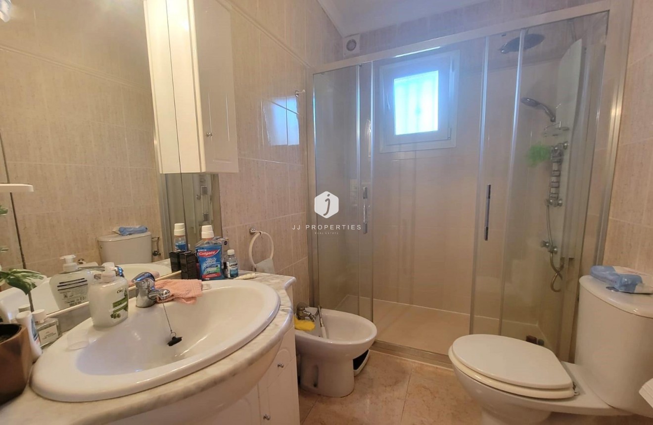 Segunda mano - Chalet -
Los Montesinos - Los Montesinos - Urb. La Herrada