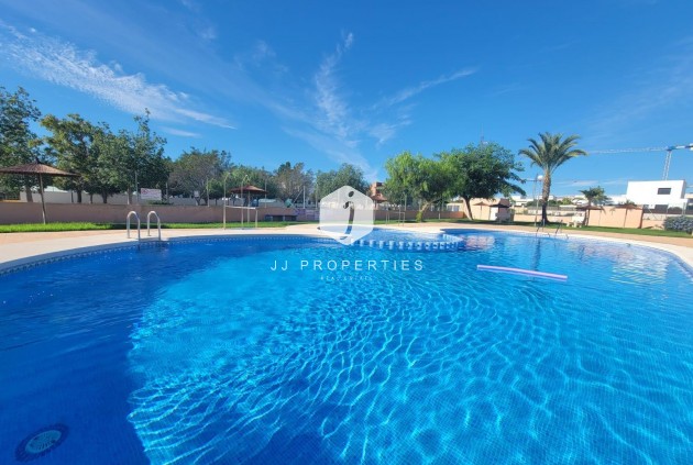 Segunda mano - Chalet -
Los Montesinos - Los Montesinos - Urb. La Herrada