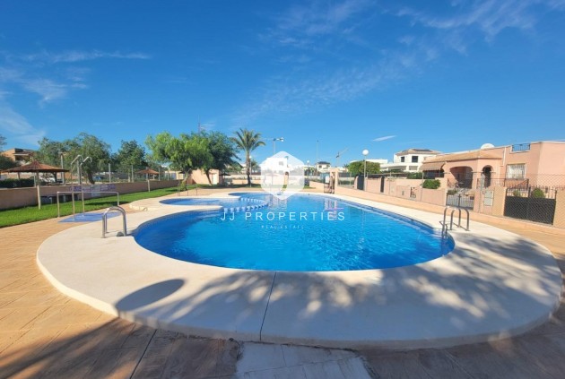 Segunda mano - Chalet -
Los Montesinos - Los Montesinos - Urb. La Herrada