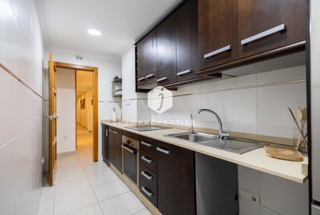 Segunda mano - Apartamento / piso -
Torrevieja - Centro