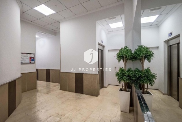 Segunda mano - Apartamento / piso -
Torrevieja - Centro