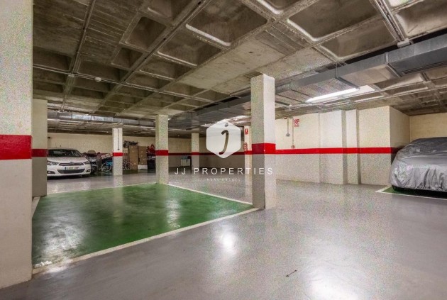 Segunda mano - Apartamento / piso -
Torrevieja - Centro