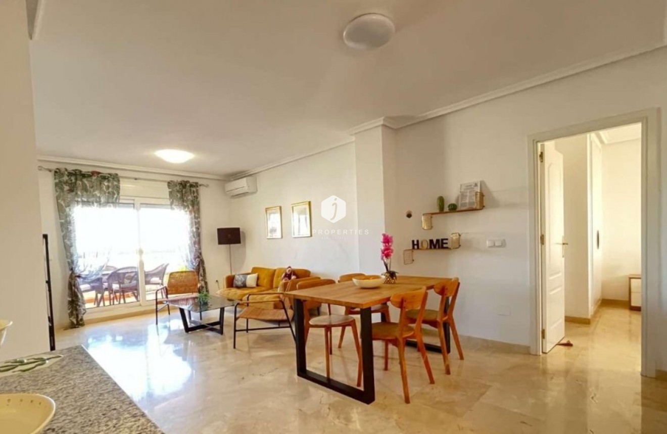 Aus zweiter Hand - Wohnung -
Playa Flamenca - Costa Blanca