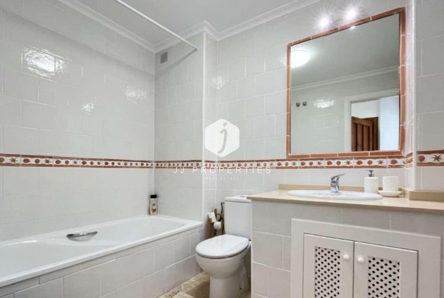 Aus zweiter Hand - Wohnung -
Playa Flamenca - Costa Blanca