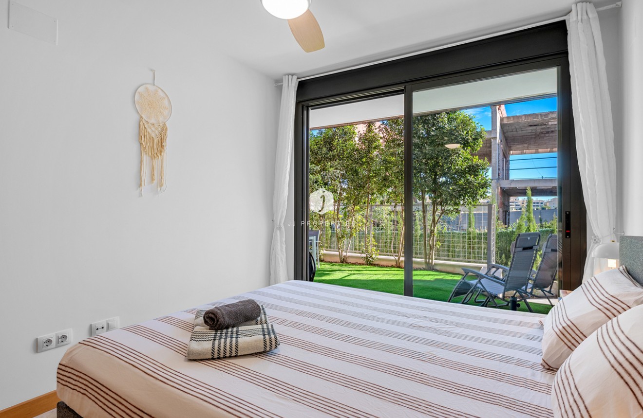 Tweedehands - Appartement / flat -
Campoamor - Costa Blanca