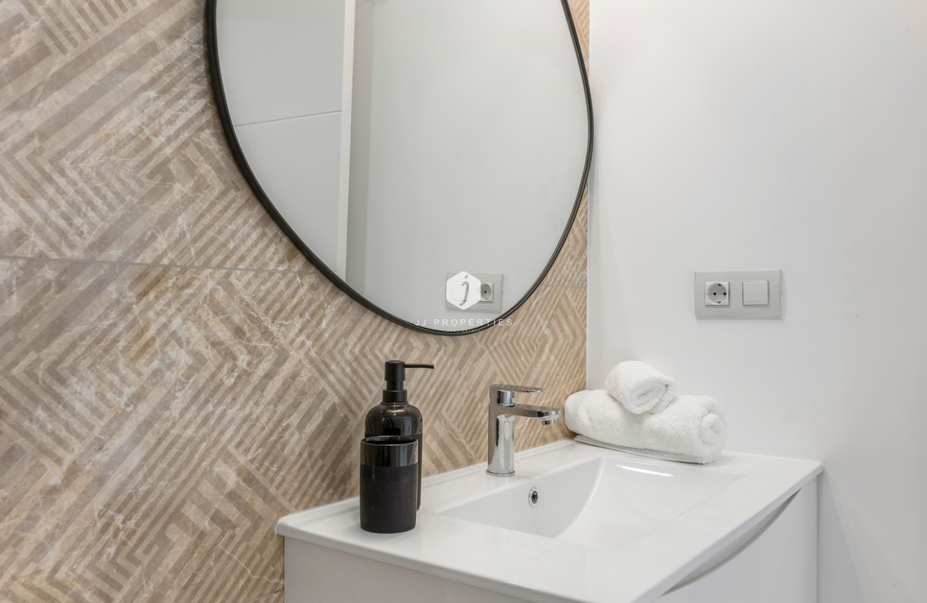 Tweedehands - Appartement / flat -
San Miguel de Salinas - Inland