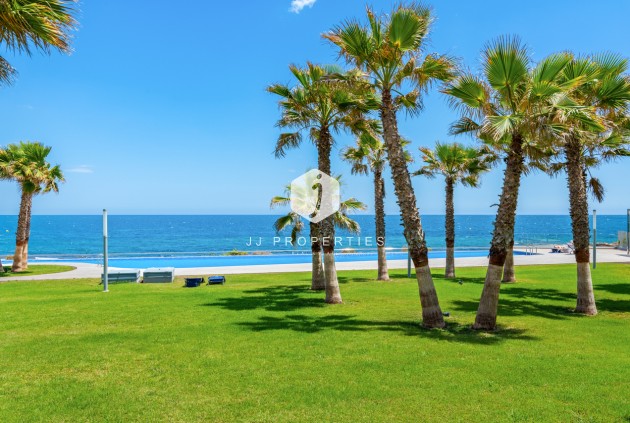 Z drugiej ręki - Mieszkanie w bloku -
Punta Prima - Costa Blanca